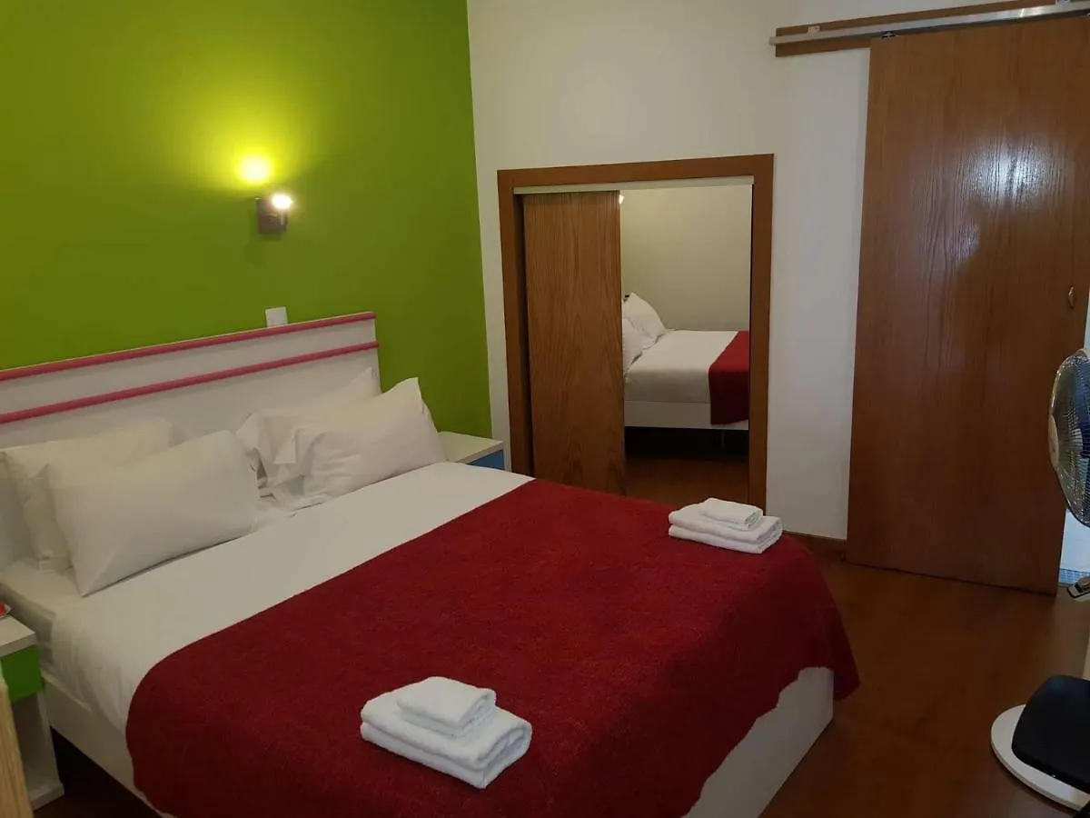 Martim Moniz 28 Guest House Lisbon