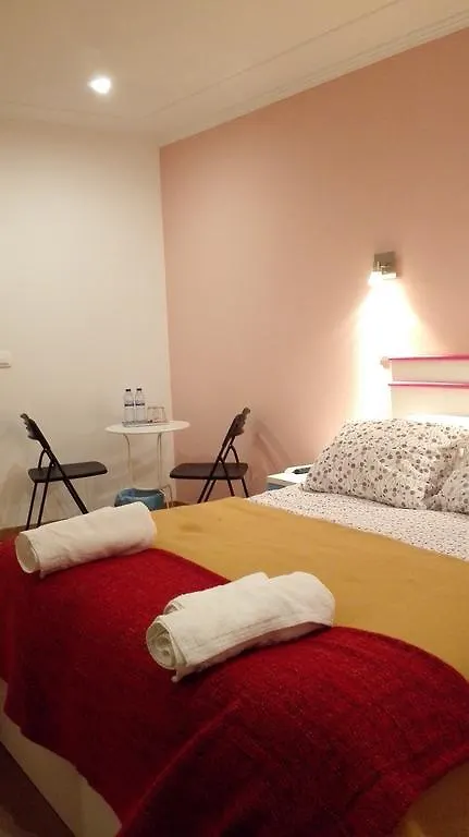 Martim Moniz 28 Guest House Lisbona Portogallo