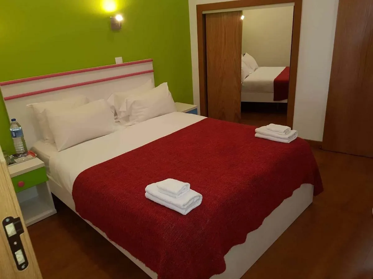 Martim Moniz 28 Guest House Lisbon